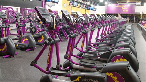 Planet Fitness is a gym, so youll find a good selection of the usual suspects, including cardio machines, ellipticals, exercise bikes and treadmills. . Planet fitness elliptical